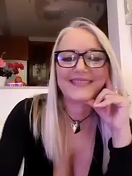 kikkastar online show from 19, 12, 2024