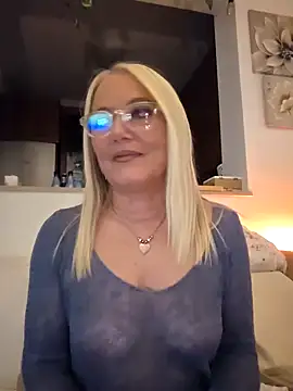 kikkastar online show from 20, 2, 2025