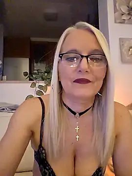 Snapshot of kikkastar chatting on 10, 3, 2026 kikkastar online show from 10, 3, 2026