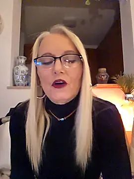 Snapshot of kikkastar chatting on 12, 3, 2026 kikkastar online show from 12, 3, 2026