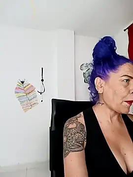 Snapshot of freyadevil333 chatting on 24, 9, 2025 freyadevil333 online show from 24, 9, 2025