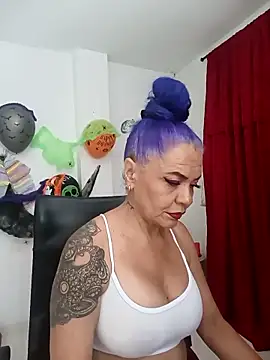 Snapshot of freyadevil333 chatting on 16, 10, 2025 freyadevil333 online show from 16, 10, 2025