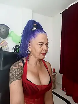 Snapshot of freyadevil333 chatting on 19, 10, 2025 freyadevil333 online show from 19, 10, 2025