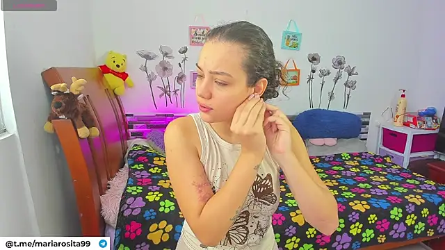 Angela hank2 online show from 17, 4, 2026