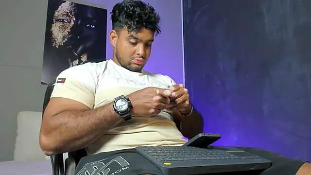 Big furry bear13 online show from 6, 3, 2026