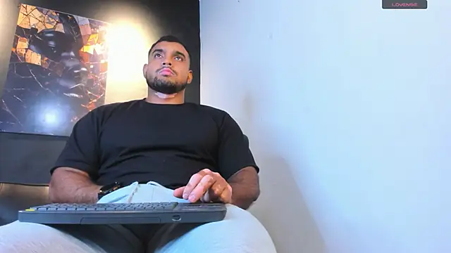 Big furry bear13 online show from 3, 7, 2026