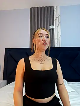 MollyCruz online show from 1, 3, 2025