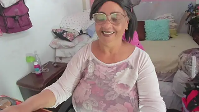 Mrs mommy  online show from 4, 4, 2026