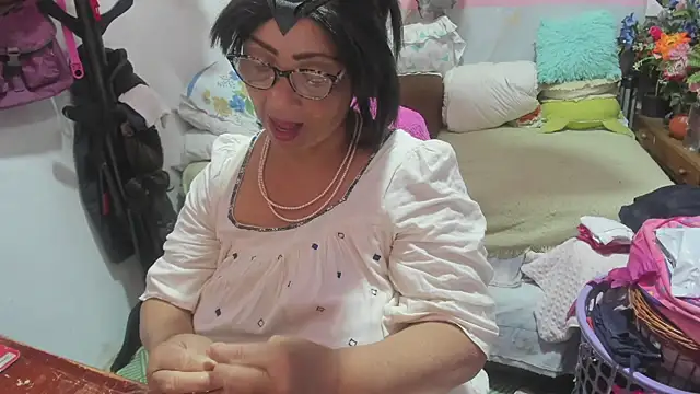 Mrs mommy  online show from 25, 4, 2026