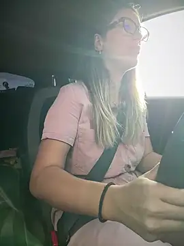 HotXMom online show from 23, 9, 2025