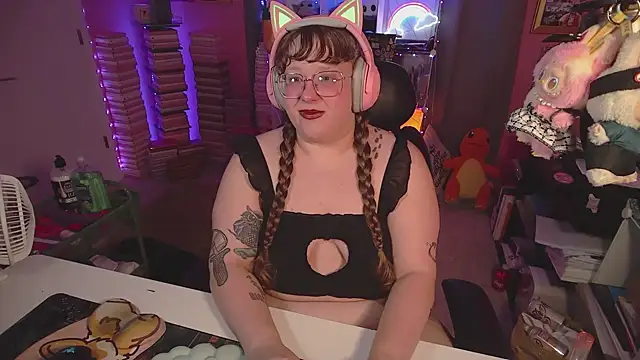 FatVeronica online show from 24, 6, 2026