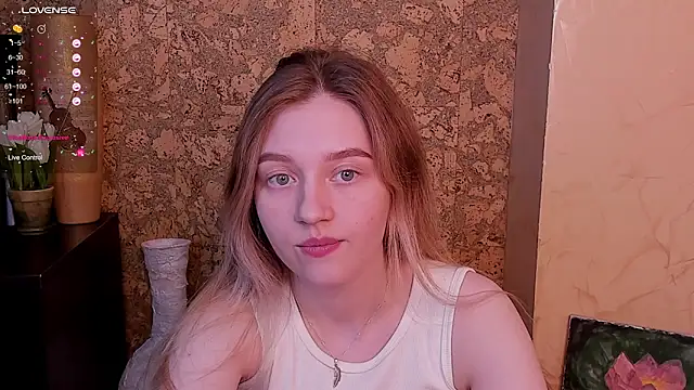 Ksuhesa online show from 22, 3, 2025