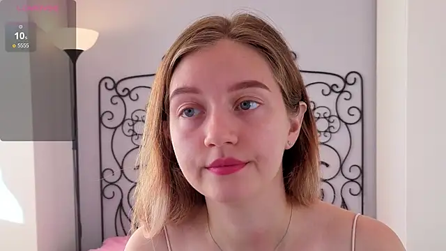 Ksuhesa online show from 25, 10, 2025