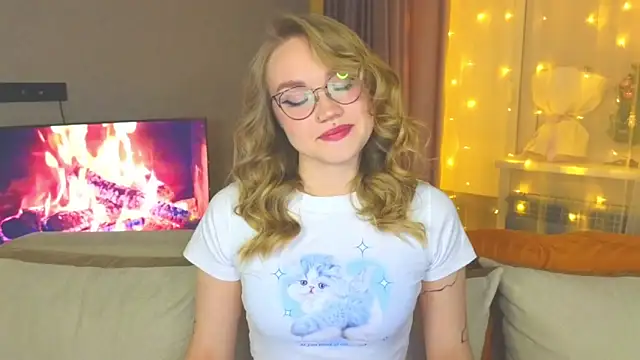 Aurora Golden1 online show from 28, 12, 2024