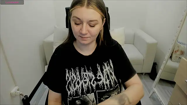 AlisaBacker online show from 24, 1, 2025