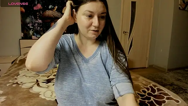 AlisaBacker online show from 15, 11, 2025