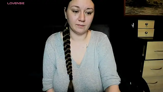 AlisaBacker online show from 4, 7, 2026