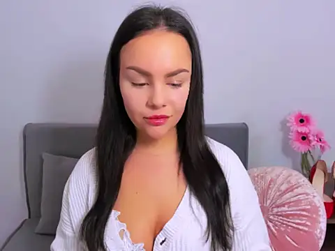 KendalNew online show from 3, 2, 2025