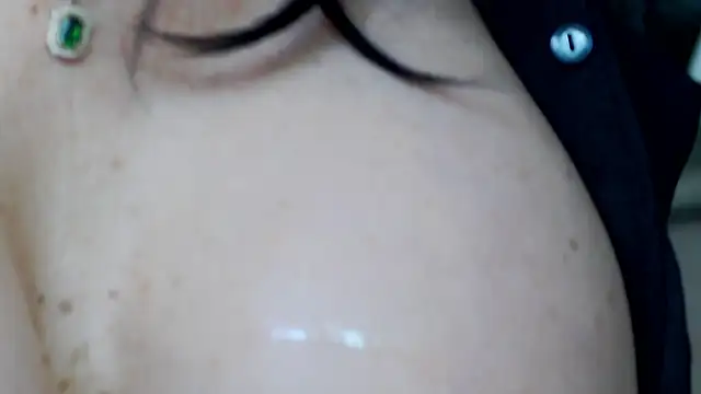 Snapshot of NicolleReyn chatting on 13, 2, 2025 NicolleReyn online show from 13, 2, 2025