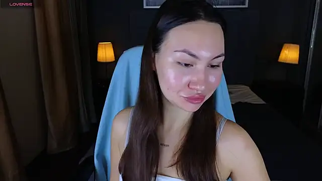 Snapshot of GIGI_BENNET chatting on 8, 1, 2025 GIGI BENNET online show from 8, 1, 2025