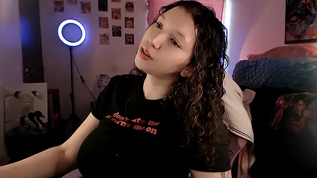 Snapshot of AllyDonfort chatting on 27, 4, 2026 AllyDonfort online show from 27, 4, 2026