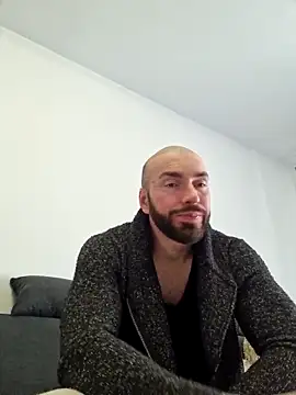 AronGrant online show from 2, 3, 2025