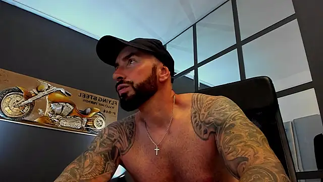 Snapshot of AronGrant chatting on 9, 7, 2026 AronGrant online show from 9, 7, 2026