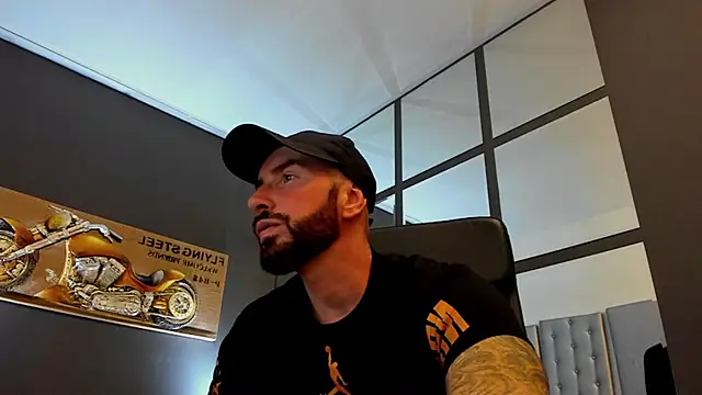 Snapshot of AronGrant chatting on 11, 7, 2026 AronGrant online show from 11, 7, 2026