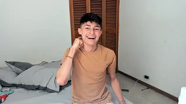 Snapshot of benavides_anthony chatting on 22, 11, 2025 benavides anthony online show from 22, 11, 2025