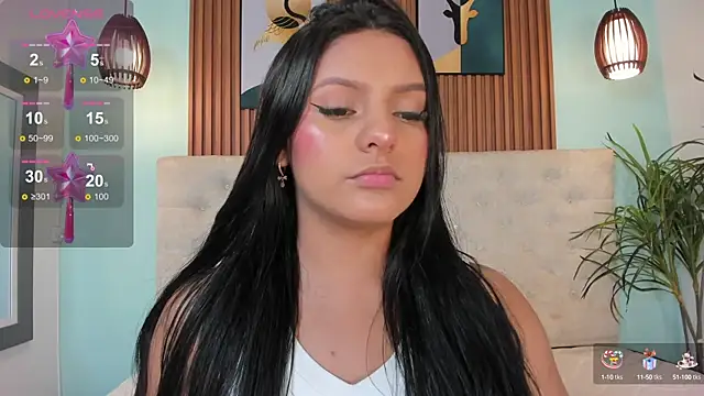 NicolleeEvanss online show from 17, 2, 2025