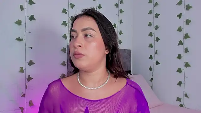 Miaa Garcia online show from 31, 7, 2026