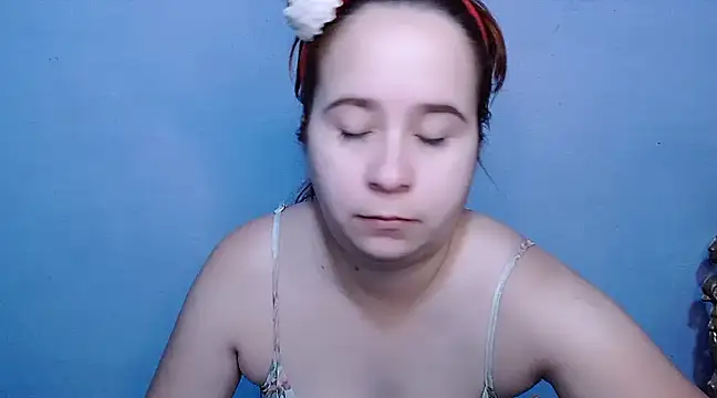 SubLayla01 online show from 17, 2, 2025