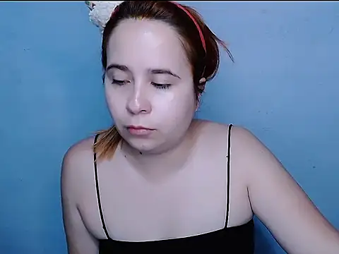 SubLayla01 online show from 15, 9, 2025