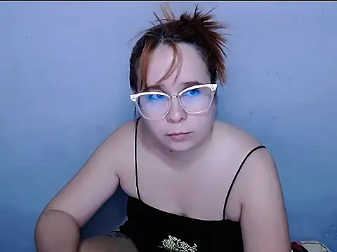 Snapshot of SubLayla01 chatting on 16, 5, 2026 SubLayla01 online show from 16, 5, 2026