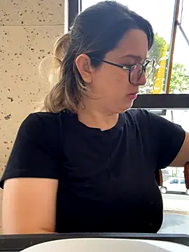 amooraaamoon online show from 28, 10, 2025