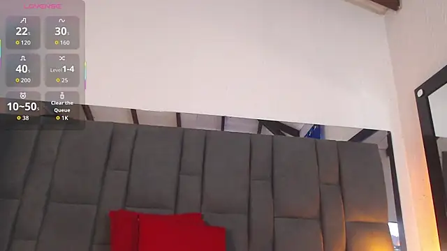 SELENA BIGBOOBS online show from 14, 10, 2025