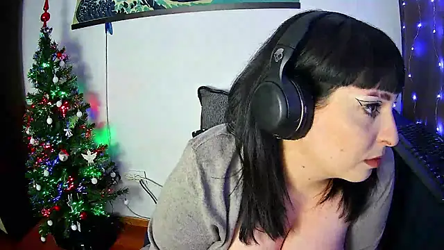 EmmaKrosss online show from 17, 12, 2024