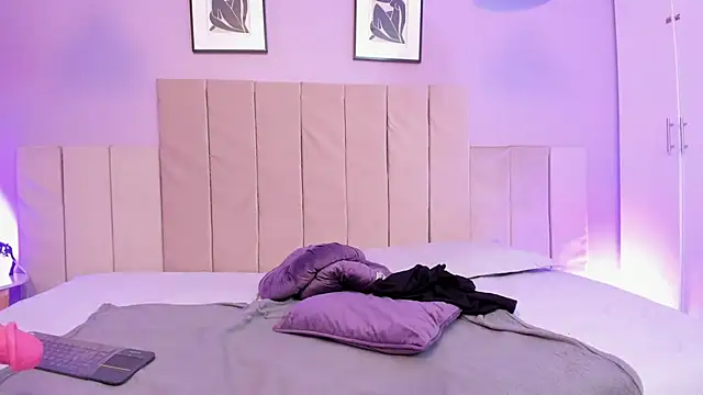 April bowie online show from 24, 2, 2025