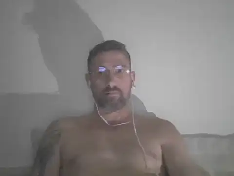 Snapshot of vinzz49 chatting on 17, 3, 2025 vinzz49 online show from 17, 3, 2025