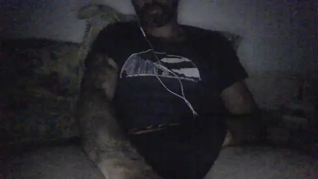 Snapshot of vinzz49 chatting on 8, 10, 2025 vinzz49 online show from 8, 10, 2025