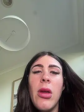 aus queen online show from 10, 4, 2026