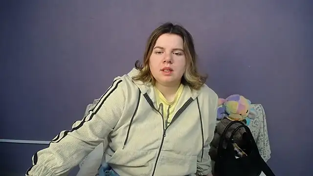 Snapshot of so_shy chatting on 10, 5, 2026 so shy online show from 10, 5, 2026