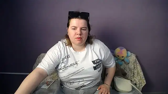 Snapshot of so_shy chatting on 25, 5, 2026 so shy online show from 25, 5, 2026