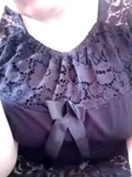 Snapshot of carmelasexy chatting on 15, 10, 2025 carmelasexy online show from 15, 10, 2025