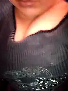 Snapshot of carmelasexy chatting on 18, 11, 2025 carmelasexy online show from 18, 11, 2025