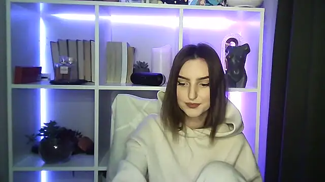 Snapshot of X_Alisa chatting on 24, 11, 2025 X Alisa online show from 24, 11, 2025