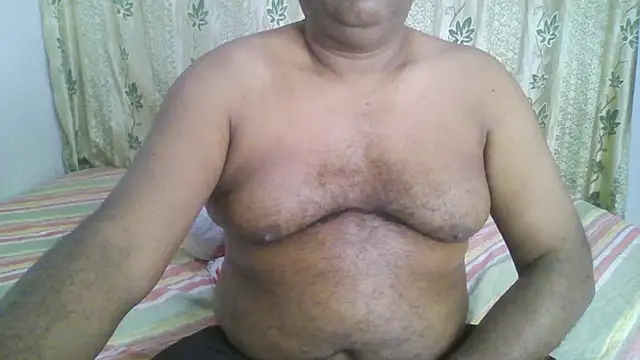 Snapshot of Beargryzzly chatting on 20, 1, 2025 Beargryzzly online show from 20, 1, 2025