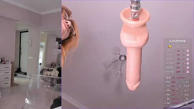 Snapshot of jane_sui chatting on 28, 10, 2025 jane sui online show from 28, 10, 2025