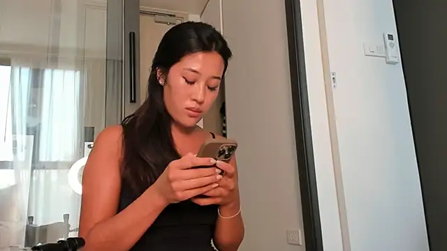 Snapshot of jane_sui chatting on 4, 4, 2026 jane sui online show from 4, 4, 2026