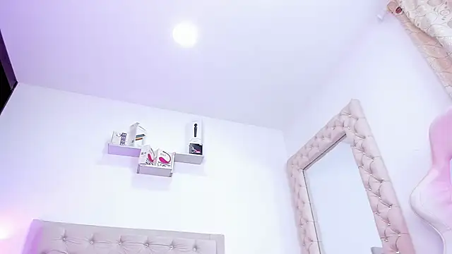 Snapshot of lorennahernandez01 chatting on 28, 1, 2025 lorennahernandez01 online show from 28, 1, 2025